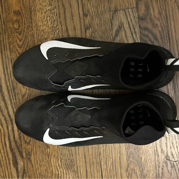 Nike Vapor Turf Shoes - Picture 2 of 3